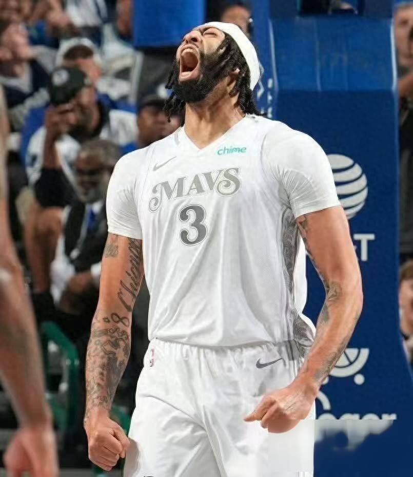 浓眉哥即将与湖人完成续约 浓眉哥即将与湖人完成续约