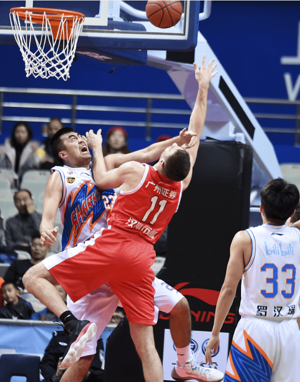 迈阿密热火今晚复出首秀，志在CBA常规赛名次提升，赛场秩序良好，训练强度明显提升的简单介绍